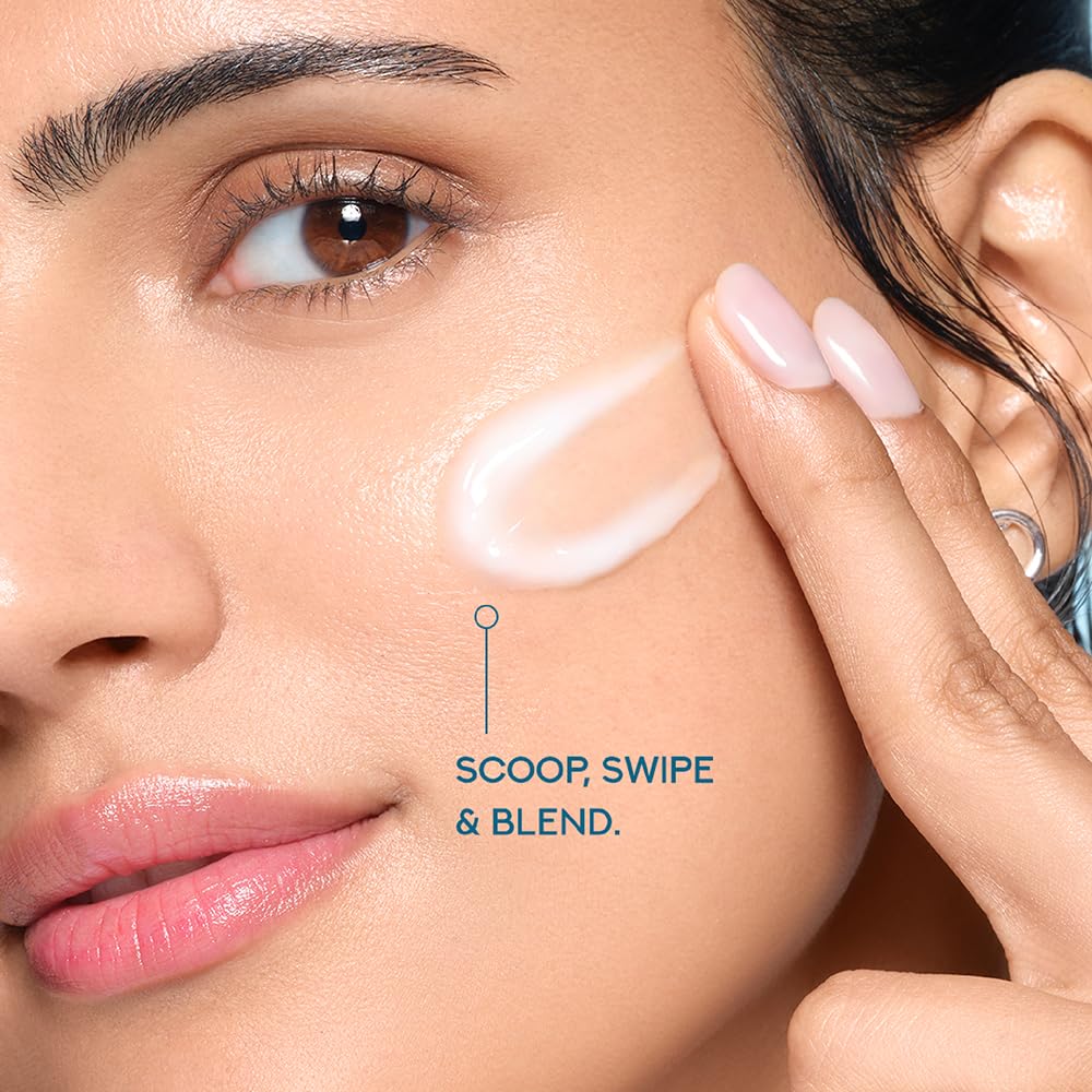 PONDS SUPER LIGHT GEL OIL FREE FACE MOISTURIZER WITH HYALURONIC ACID & VITAMIN E 50GM