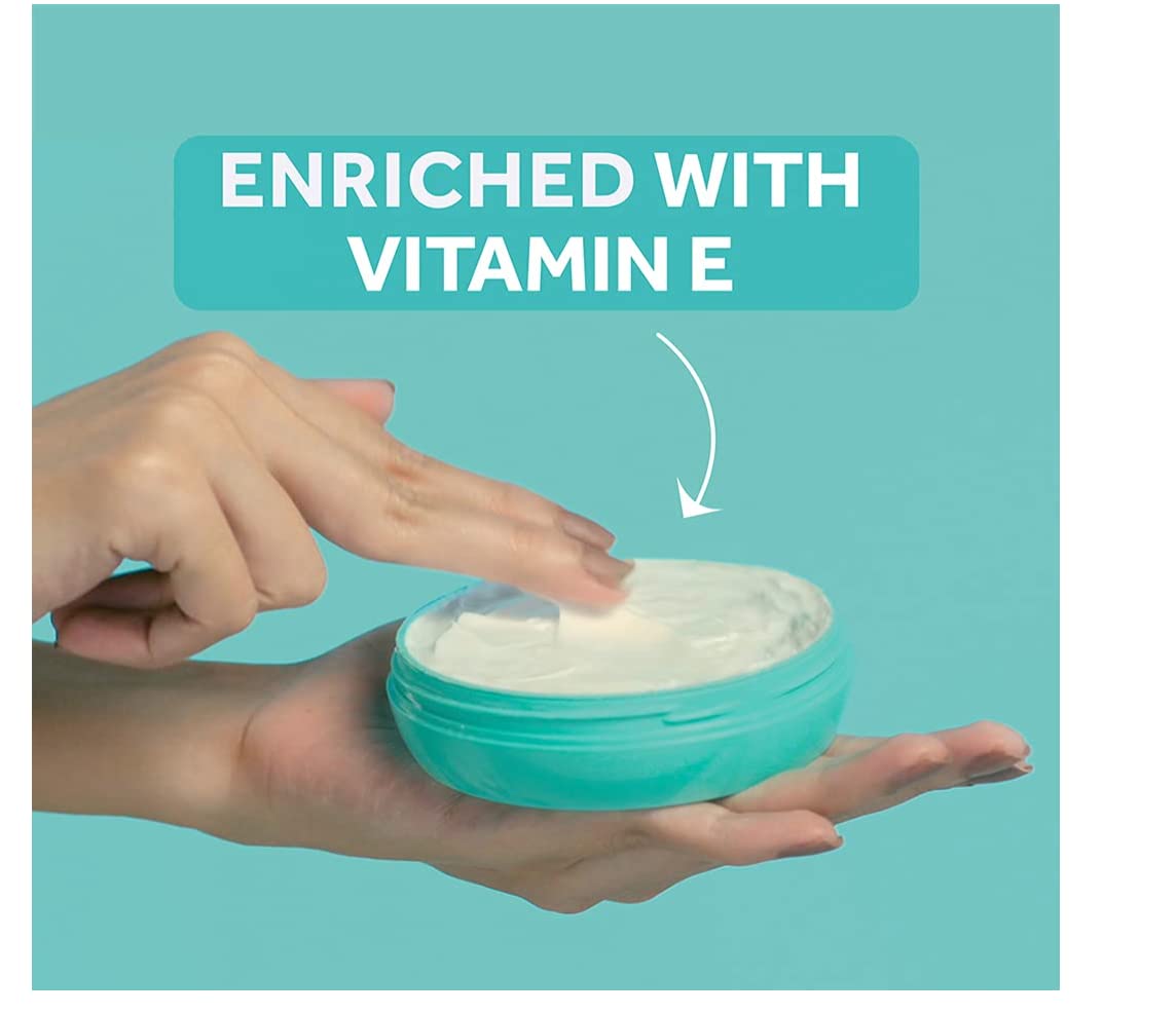 POND'S LIGHT MOISTURIZER FOR SOFT, GLOWING SKIN, WITH VITAMIN C, E & NIACINAMIDE, 24HR HYDRATION 100